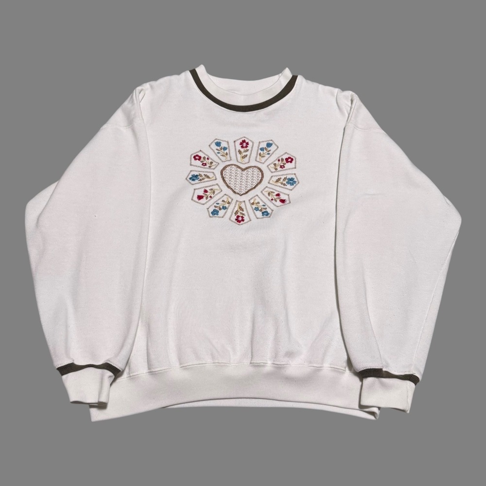 Vintage 90s Bold Spirit Heart Embroidered Crewneck‎ Sweatshirt Women's Medium